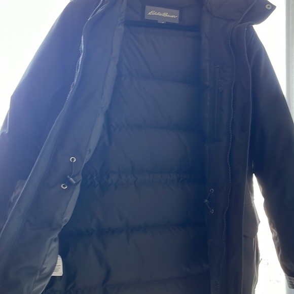 Winter Superior Down Parka… with hooded fur - Picture 4 of 4